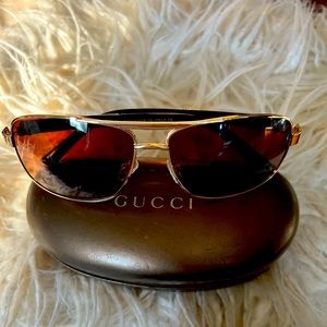 Gucci Sunglasses with case